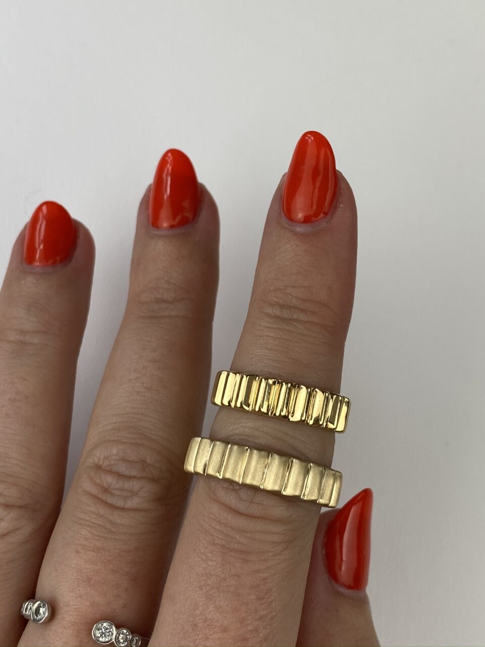 Men's wedding bands brush and shine finish